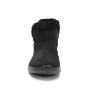 Skechers on the go bundle up boots